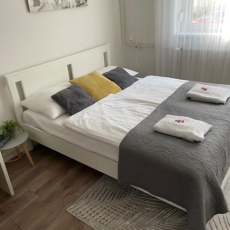 Magnolia Apartman غيور المظهر الخارجي الصورة