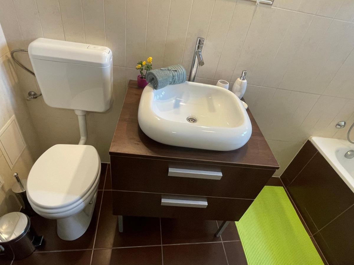 Magnolia Apartman غيور المظهر الخارجي الصورة