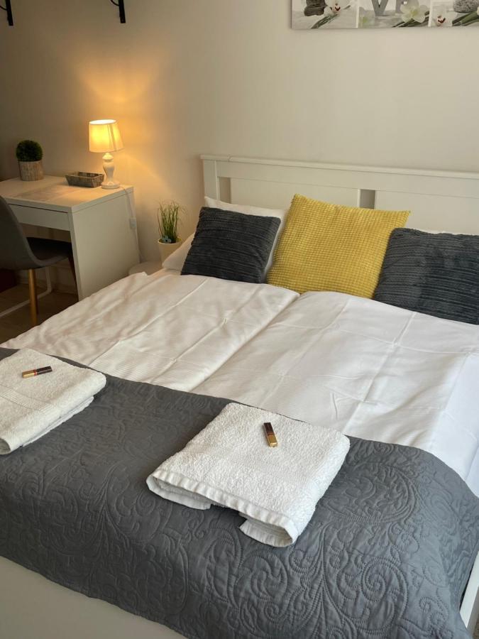 Magnolia Apartman غيور المظهر الخارجي الصورة