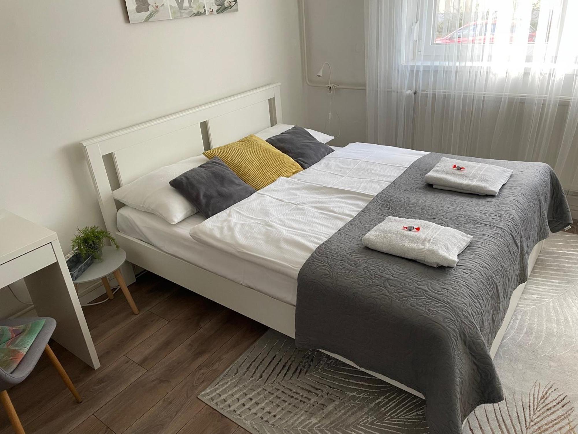 Magnolia Apartman غيور المظهر الخارجي الصورة