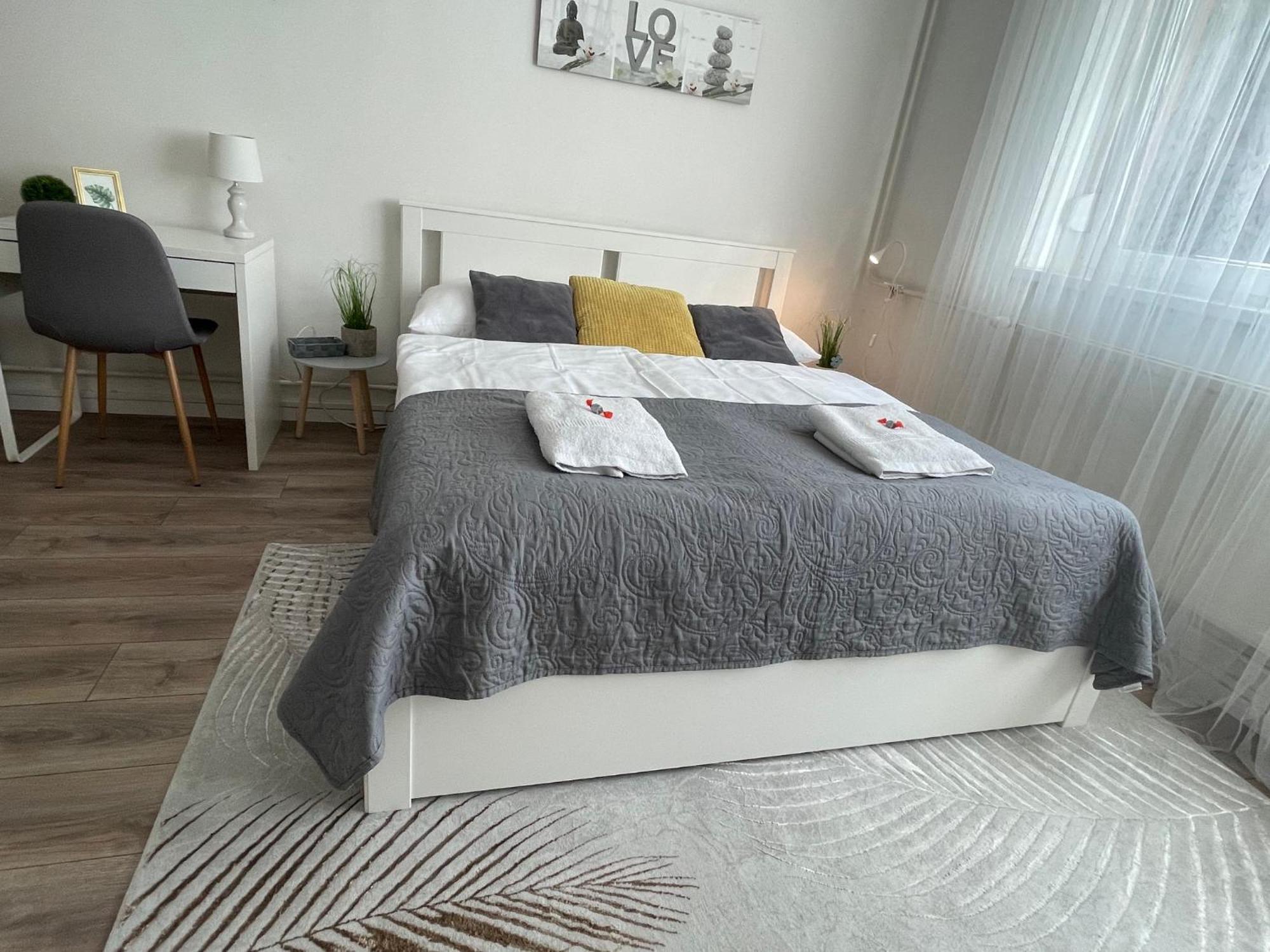 Magnolia Apartman غيور المظهر الخارجي الصورة